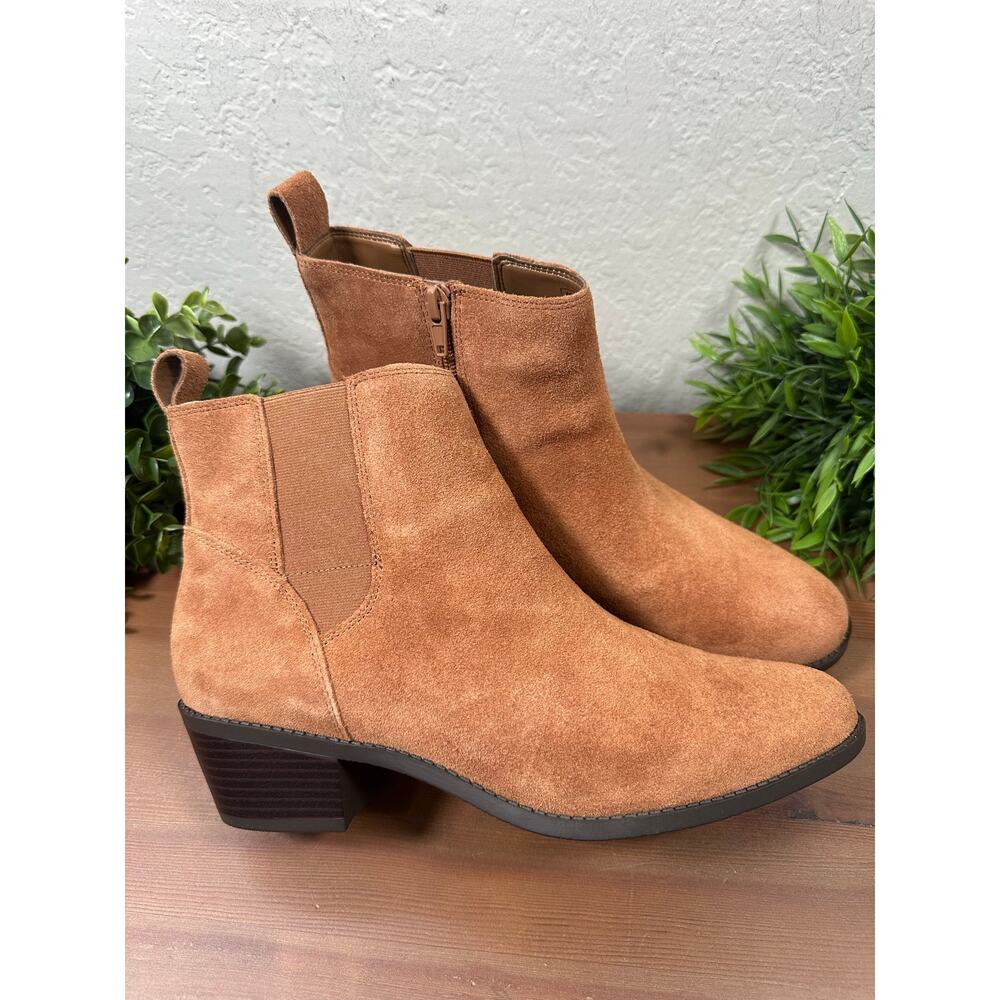 NWOT Vionic Women's Roseland Water-Repellent Suede Ankle Boots Size 10